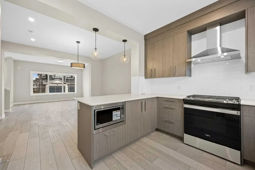 536 Chelsea Gardens Chestermere AB T1X 2V5