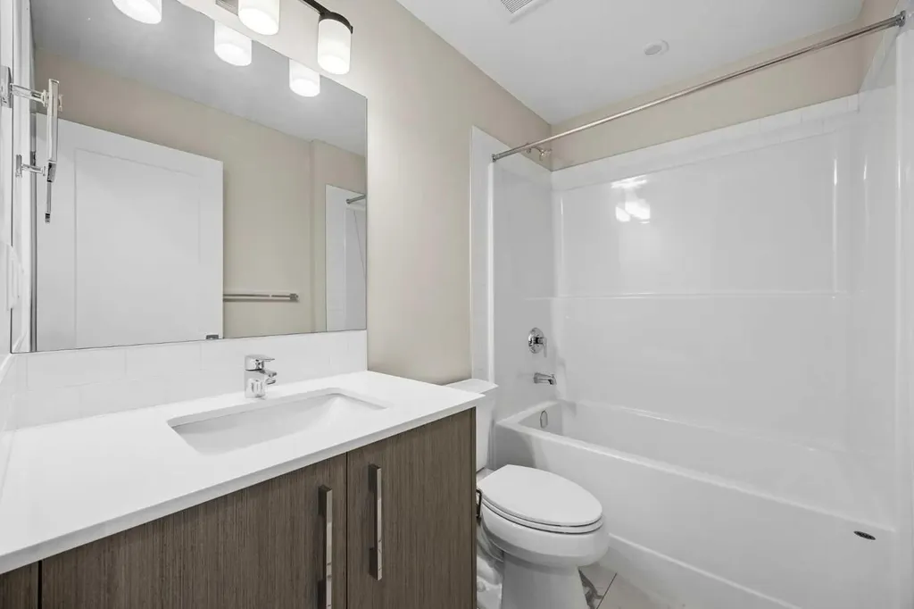 536 Chelsea Gardens Chestermere AB T1X 2V5