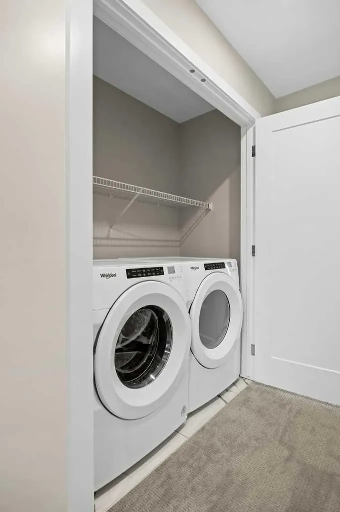 536 Chelsea Gardens Chestermere AB T1X 2V5