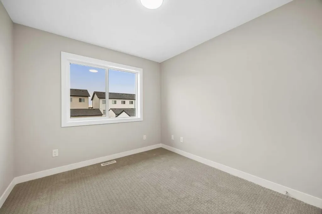 536 Chelsea Gardens Chestermere AB T1X 2V5