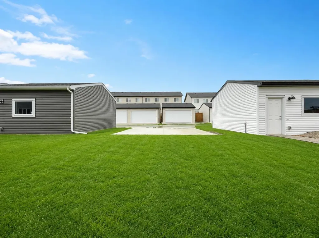 536 Chelsea Gardens Chestermere AB T1X 2V5