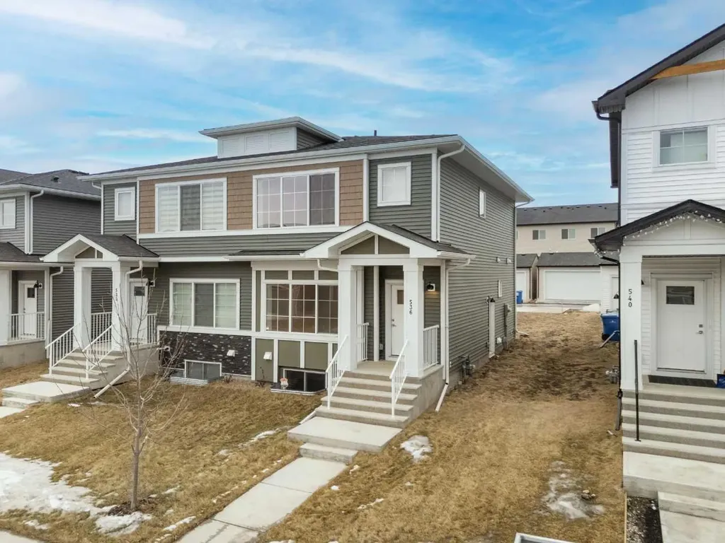 536 Chelsea Gardens Chestermere AB T1X 2V5