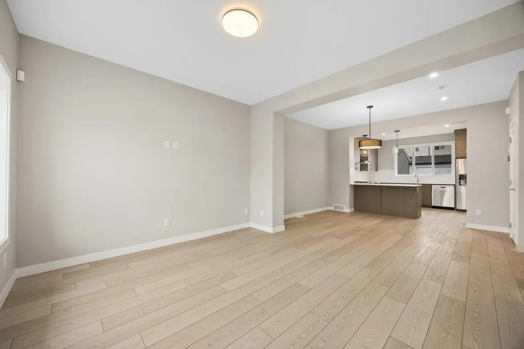 536 Chelsea Gardens Chestermere AB T1X 2V5