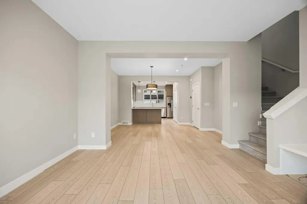 536 Chelsea Gardens Chestermere AB T1X 2V5