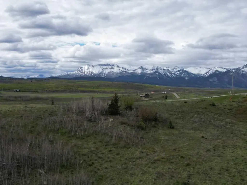 1 Paradise Drive Rural Cardston County AB T0K 2M0