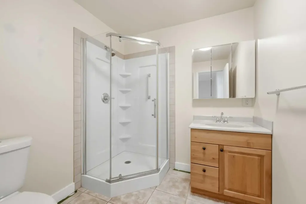 85 Cedarwood Hill SW Calgary AB T2W 3H4