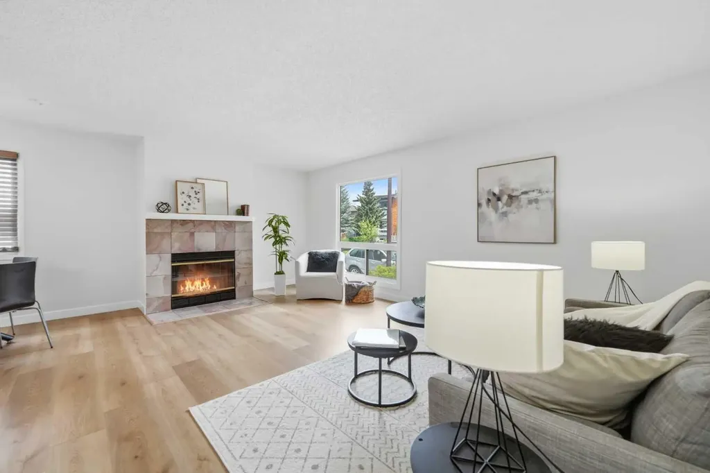 85 Cedarwood Hill SW Calgary AB T2W 3H4