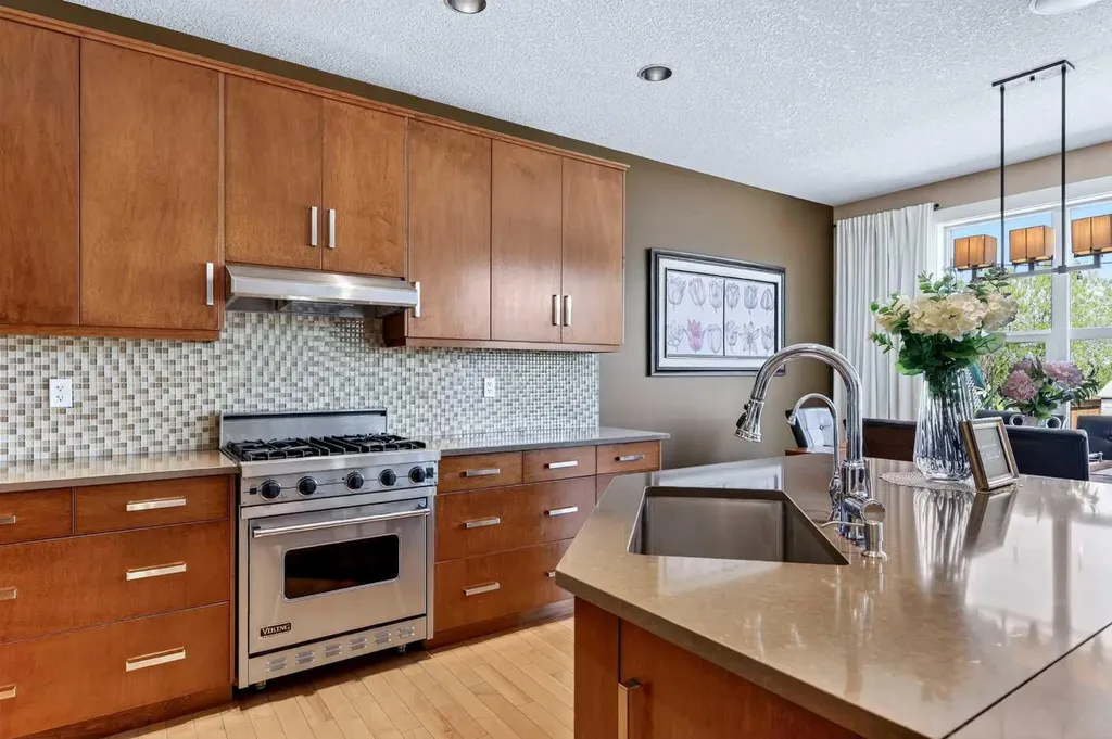 44 Elgin Meadows Link SE Calgary AB T2Z 0S3