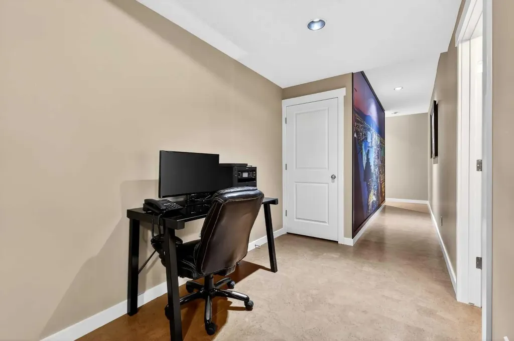 44 Elgin Meadows Link SE Calgary AB T2Z 0S3