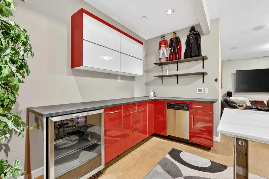 44 Elgin Meadows Link SE Calgary AB T2Z 0S3