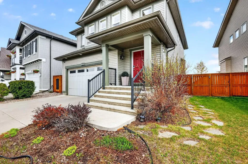 44 Elgin Meadows Link SE Calgary AB T2Z 0S3