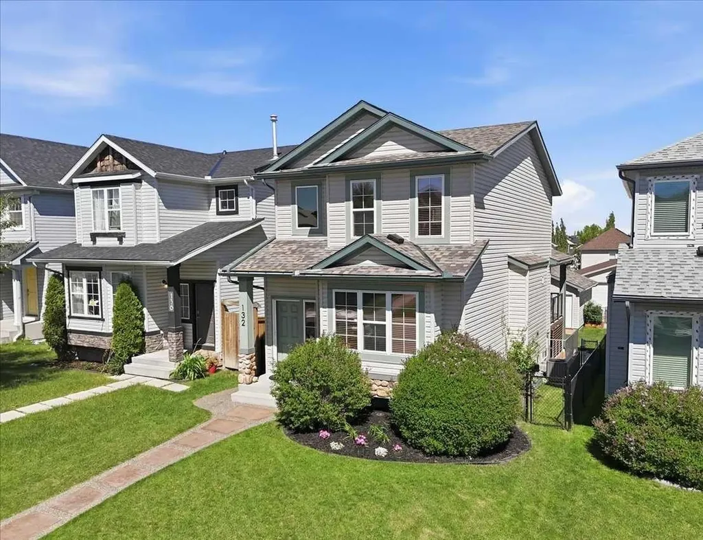 132 Covebrook Close NE Calgary AB T3K 6J5