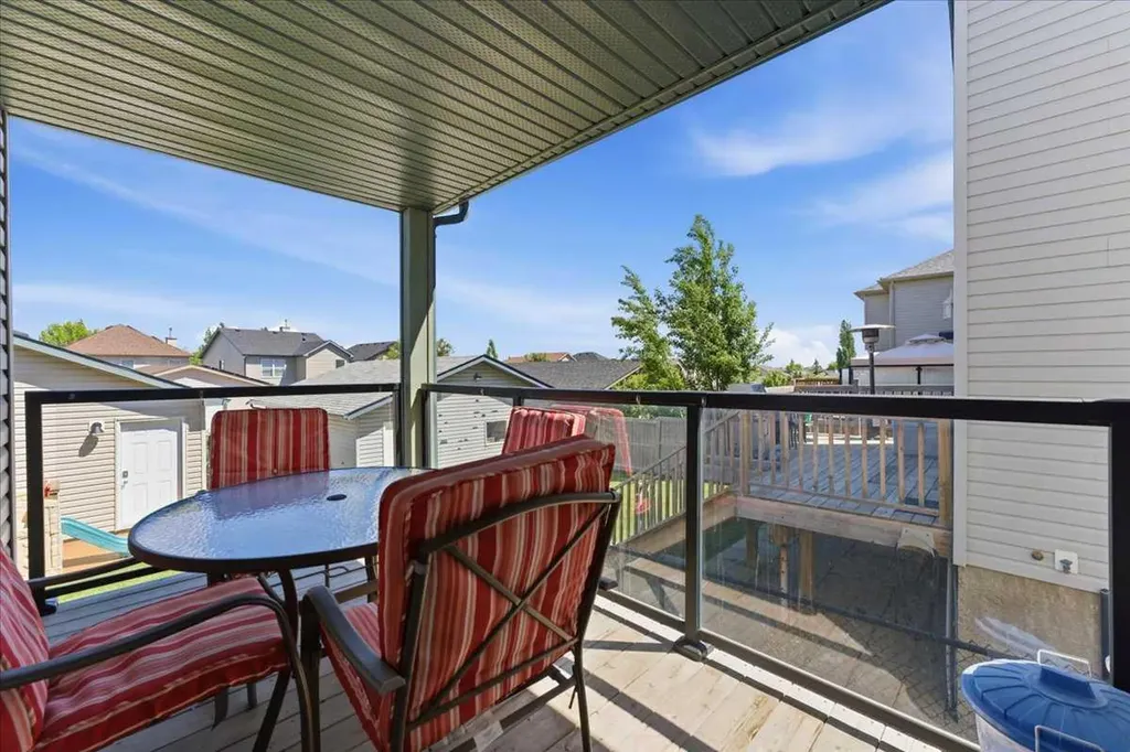 132 Covebrook Close NE Calgary AB T3K 6J5