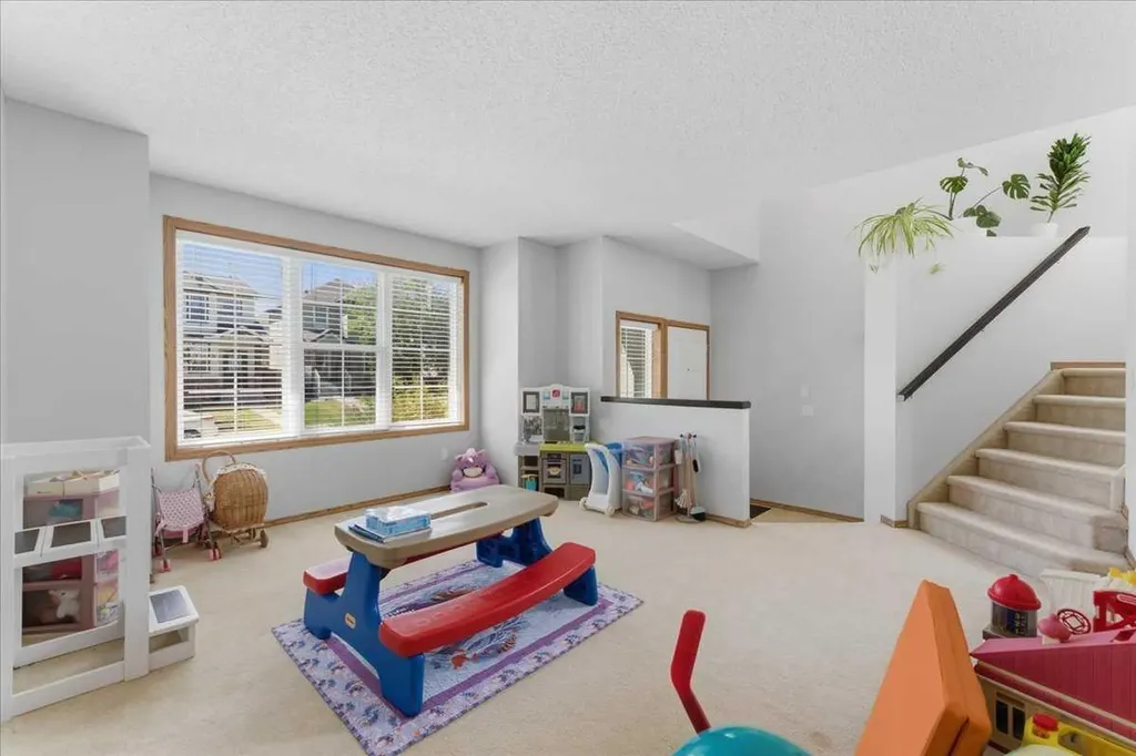 132 Covebrook Close NE Calgary AB T3K 6J5