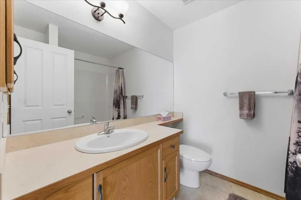 132 Covebrook Close NE Calgary AB T3K 6J5