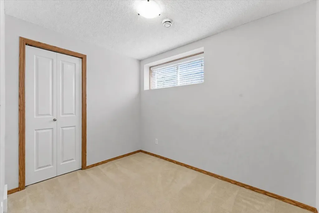 132 Covebrook Close NE Calgary AB T3K 6J5