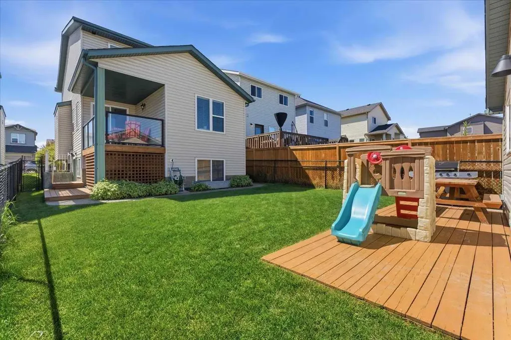 132 Covebrook Close NE Calgary AB T3K 6J5