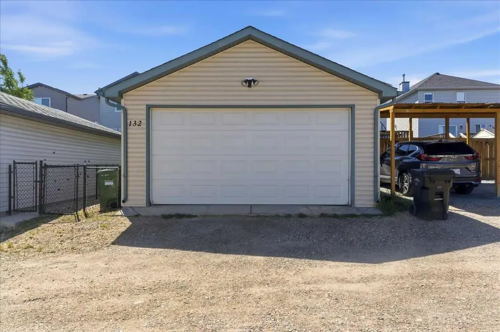 132 Covebrook Close NE Calgary AB T3K 6J5