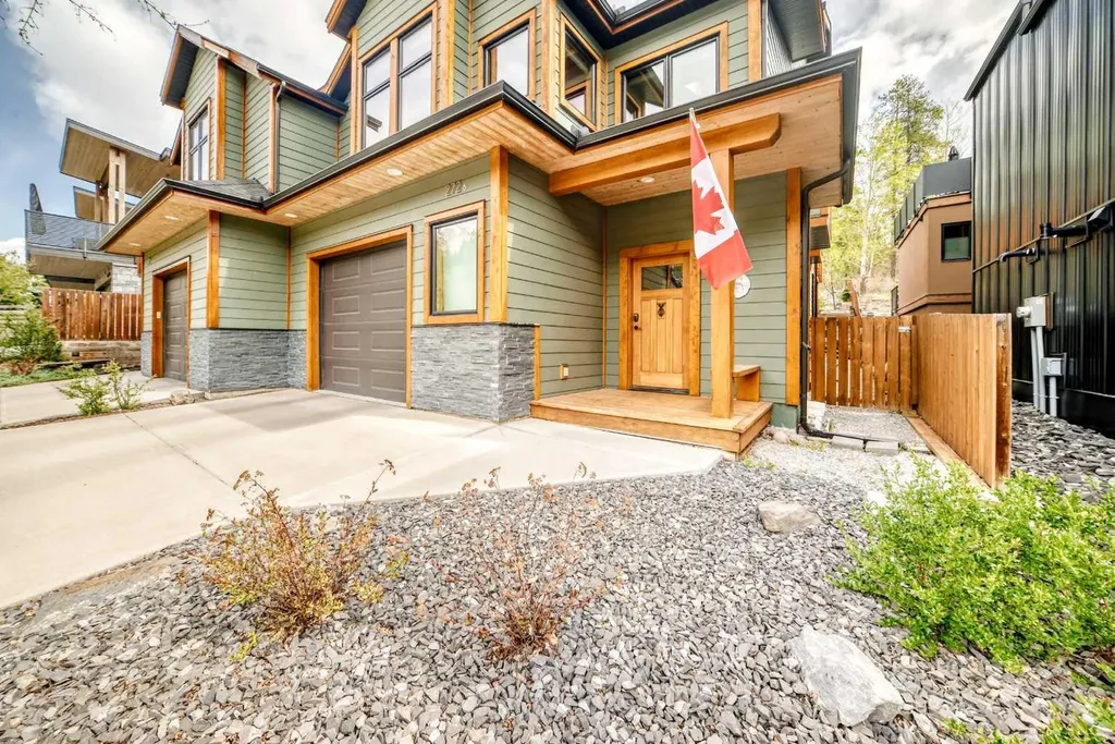 272 Three Sisters Drive Canmore AB T1W 2M7