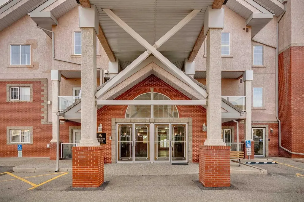 223 Tuscany Springs Boulevard NW Calgary AB T3L 2M2