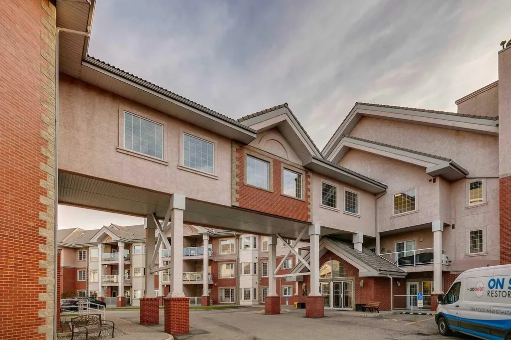 223 Tuscany Springs Boulevard NW Calgary AB T3L 2M2