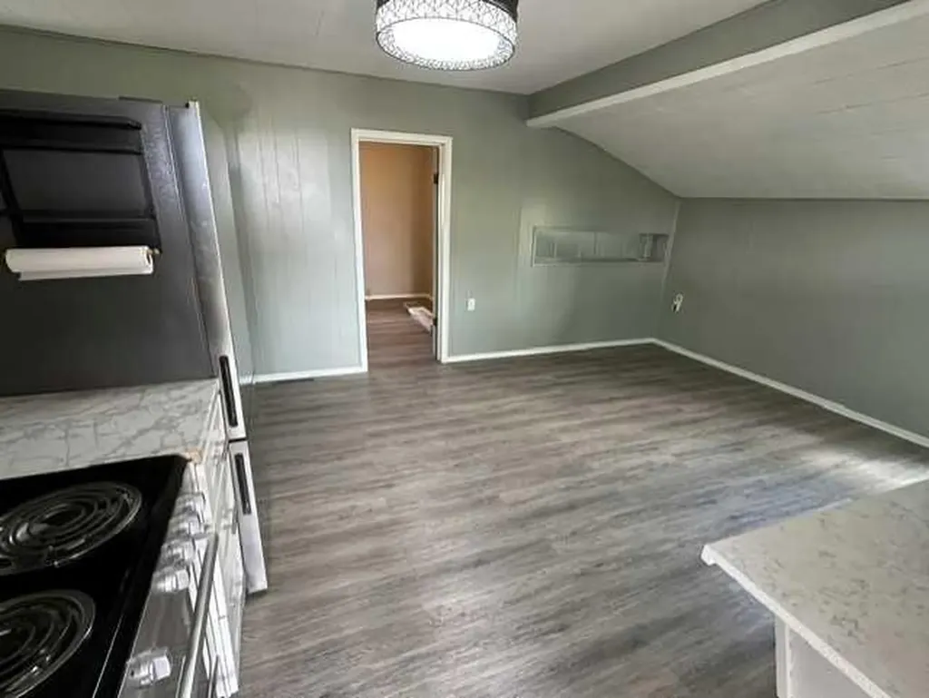 320 Railway Avenue W Hanna AB T0J1P0