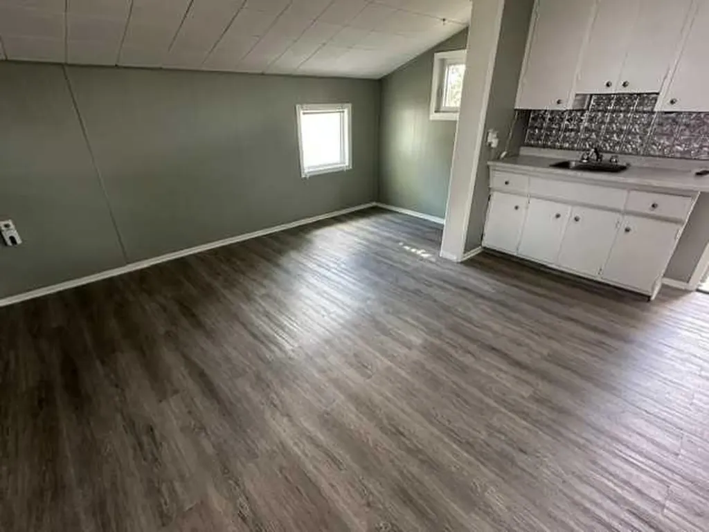 320 Railway Avenue W Hanna AB T0J1P0