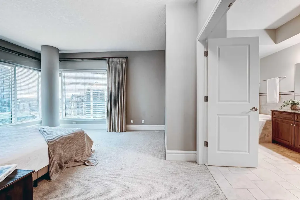 920 5 Avenue SW Calgary AB T2P 5P6