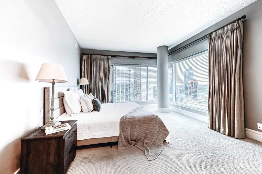 920 5 Avenue SW Calgary AB T2P 5P6