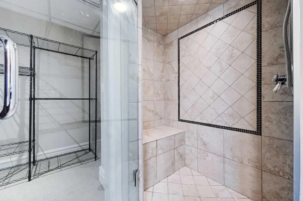 920 5 Avenue SW Calgary AB T2P 5P6