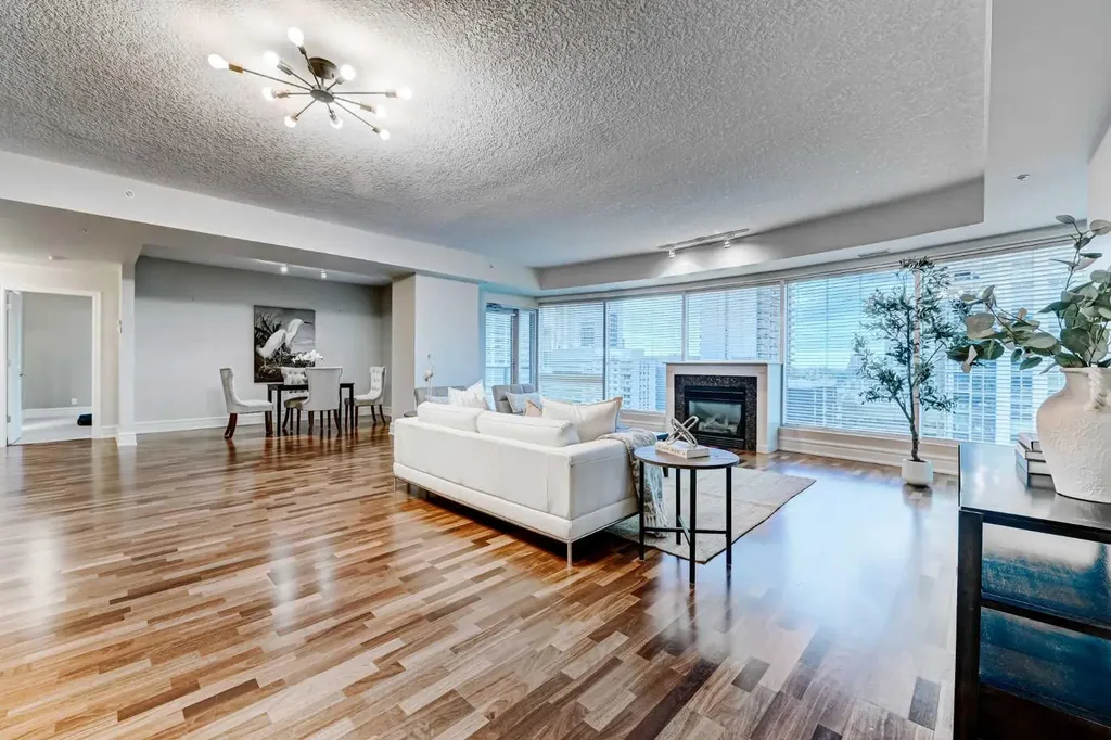 920 5 Avenue SW Calgary AB T2P 5P6