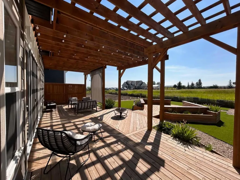 596 Muirfield Crescent Lyalta AB T0J1Y0