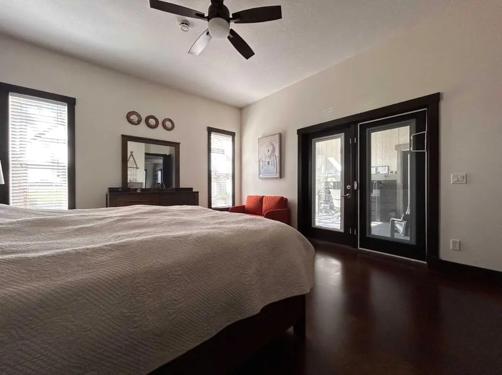 596 Muirfield Crescent Lyalta AB T0J1Y0