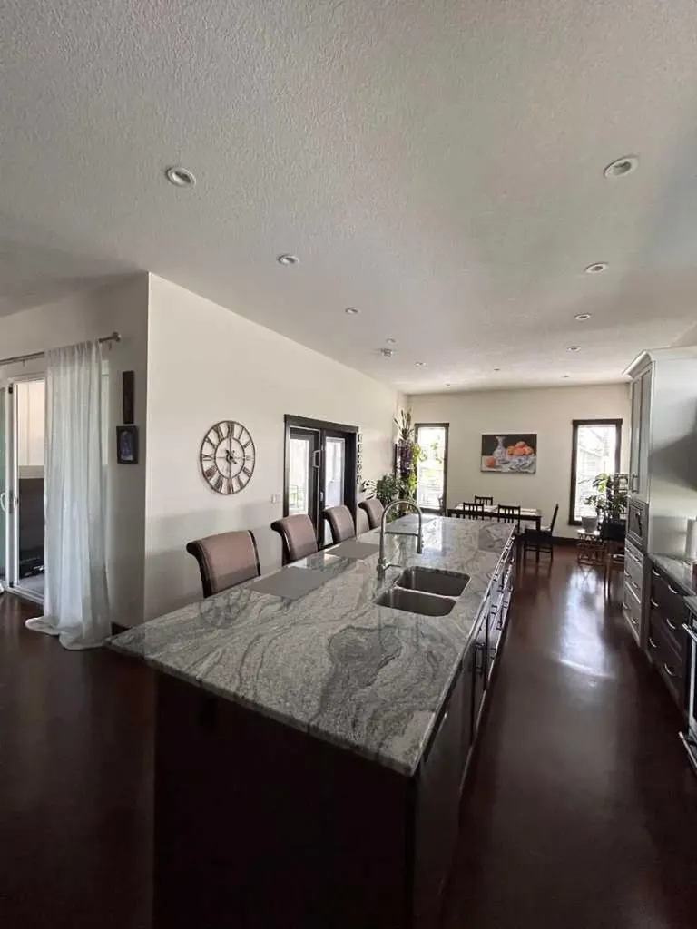 596 Muirfield Crescent Lyalta AB T0J1Y0