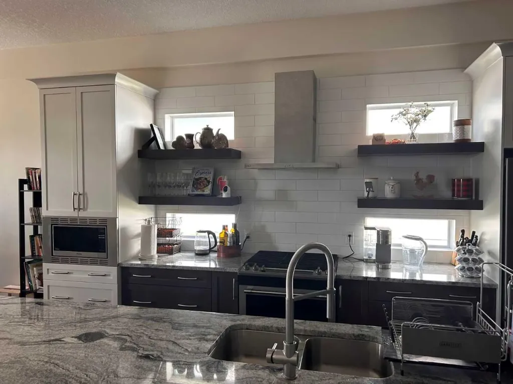 596 Muirfield Crescent Lyalta AB T0J1Y0