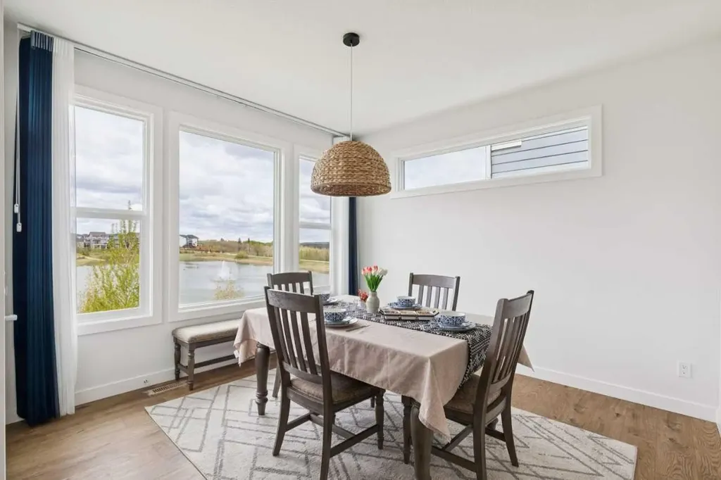 814 Bluerock Way SW Calgary AB T2Y0S4