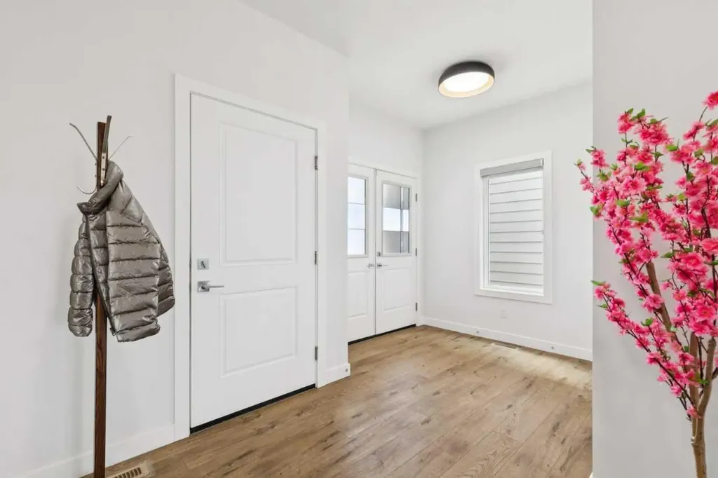 814 Bluerock Way SW Calgary AB T2Y0S4