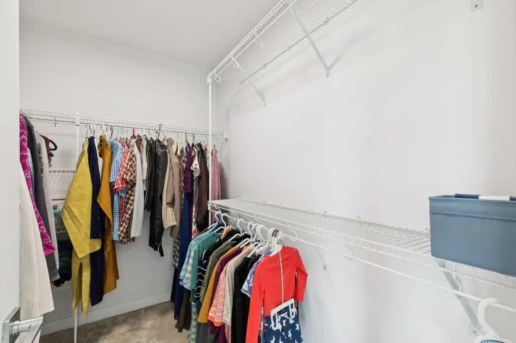 814 Bluerock Way SW Calgary AB T2Y0S4