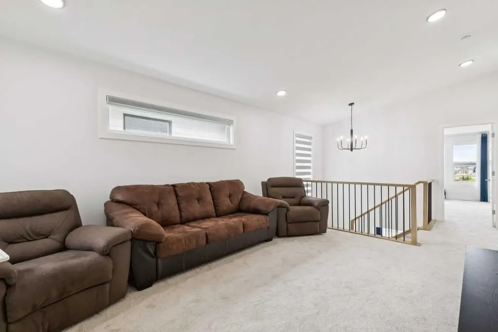 814 Bluerock Way SW Calgary AB T2Y0S4