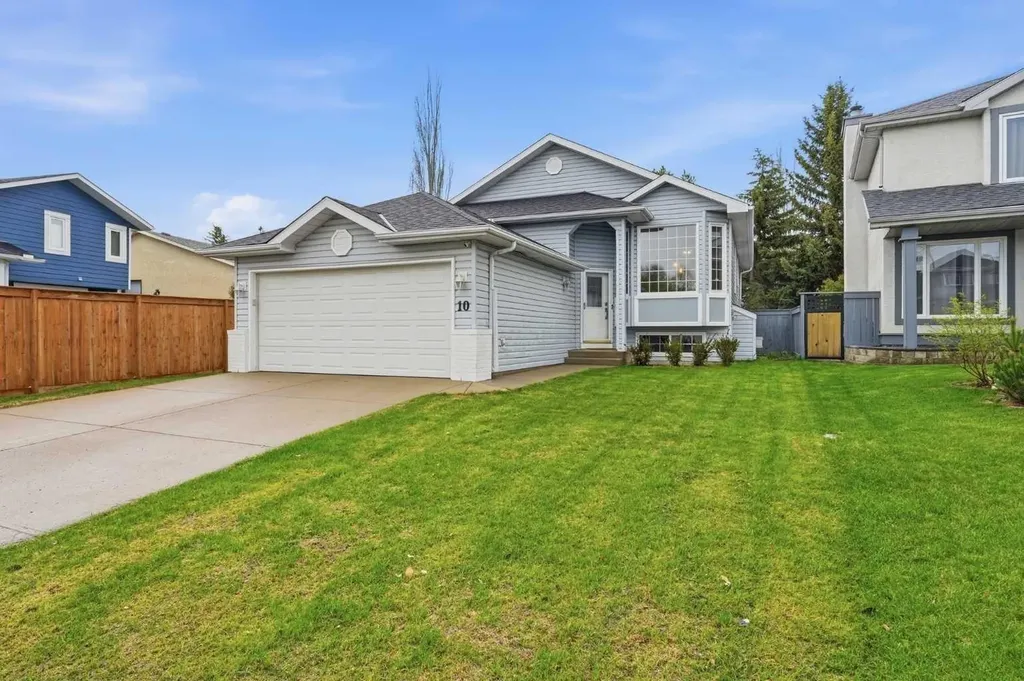 10 Shawbrooke Rise SW Calgary AB T2Y 3A3