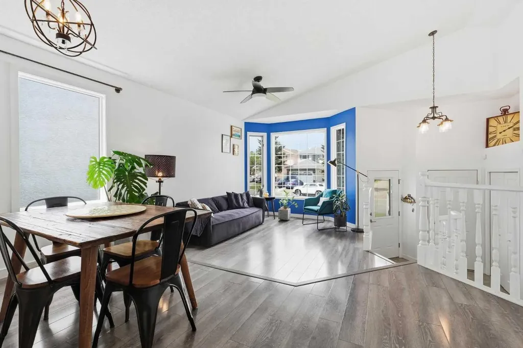 10 Shawbrooke Rise SW Calgary AB T2Y 3A3