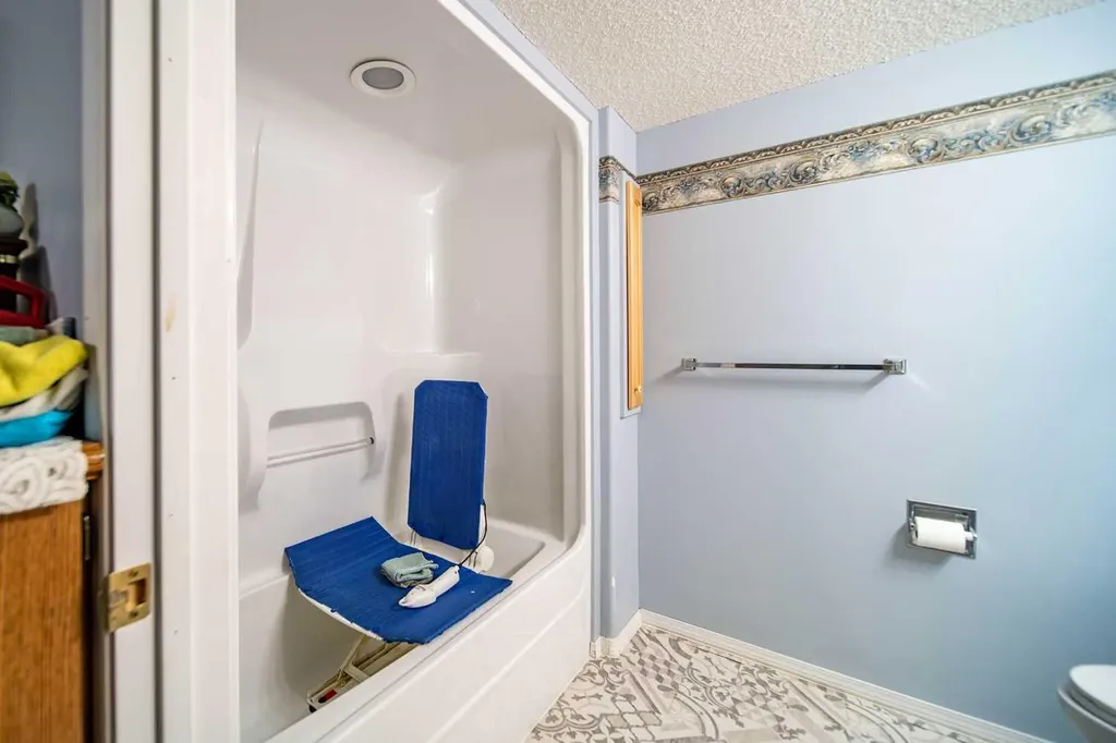 848 4 Avenue Wainwright AB T9W 1V6