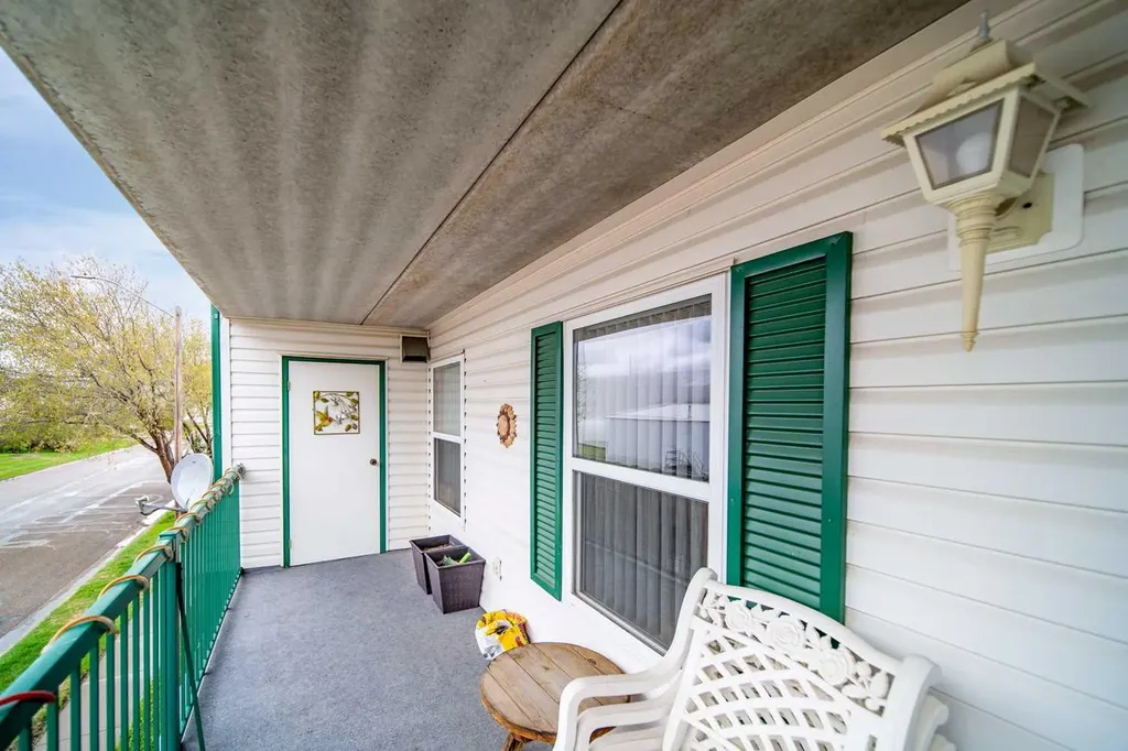 848 4 Avenue Wainwright AB T9W 1V6