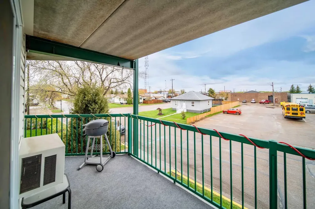 848 4 Avenue Wainwright AB T9W 1V6