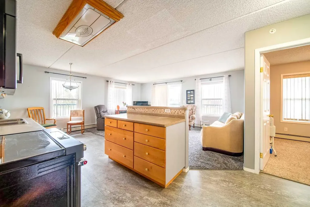 848 4 Avenue Wainwright AB T9W 1V6