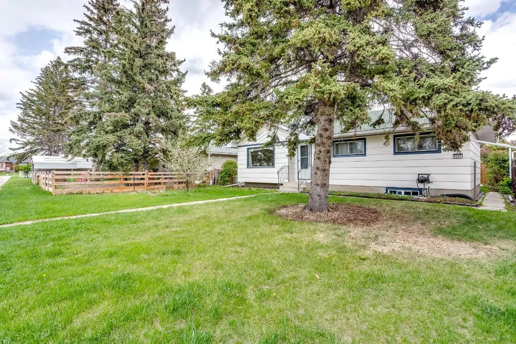 920 41 Street SE Calgary AB T2A1K5