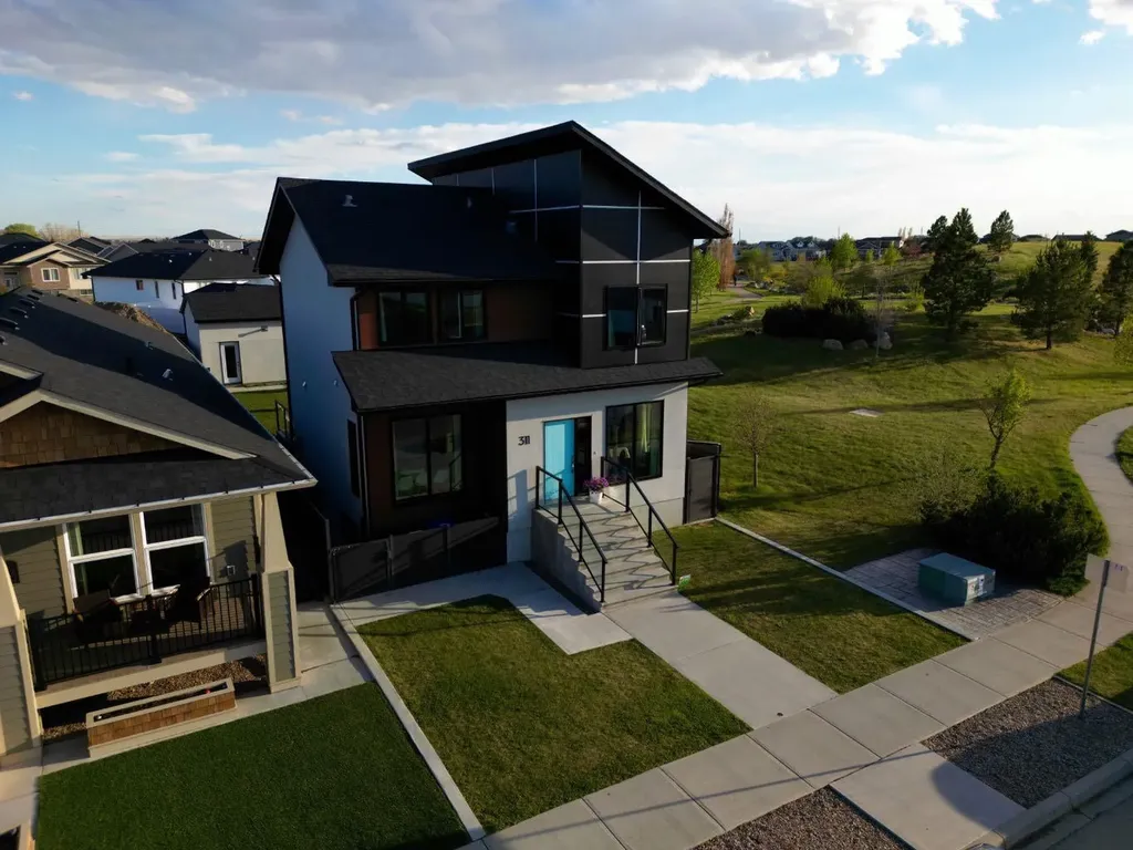 311 Somerside Road SE Medicine Hat AB T1B0H3