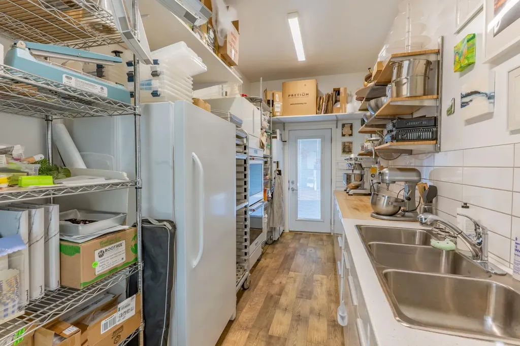 311 Somerside Road SE Medicine Hat AB T1B0H3