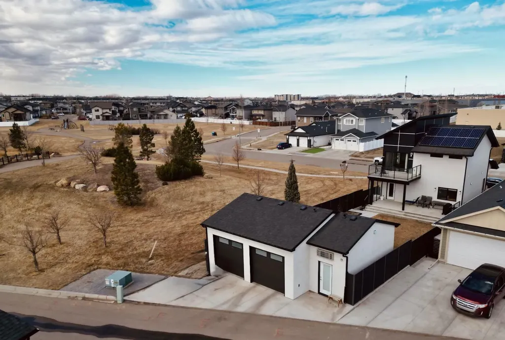 311 Somerside Road SE Medicine Hat AB T1B0H3