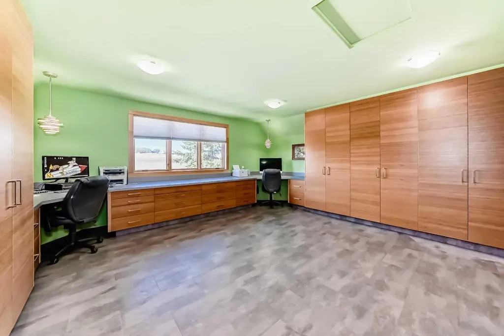 40422 Range Road 10 Rural Lacombe County AB T0C 0J0